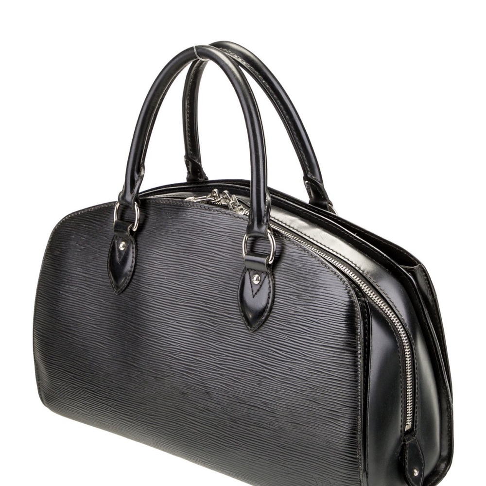 Louis Vuitton Epi Leather Pont Neuf PM